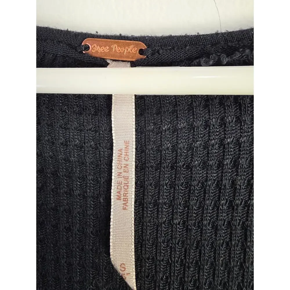 Free People Ribbed Long Sleeve Shirt S Womens Black Pullover Basic Stretchy - Picture 3 of 5